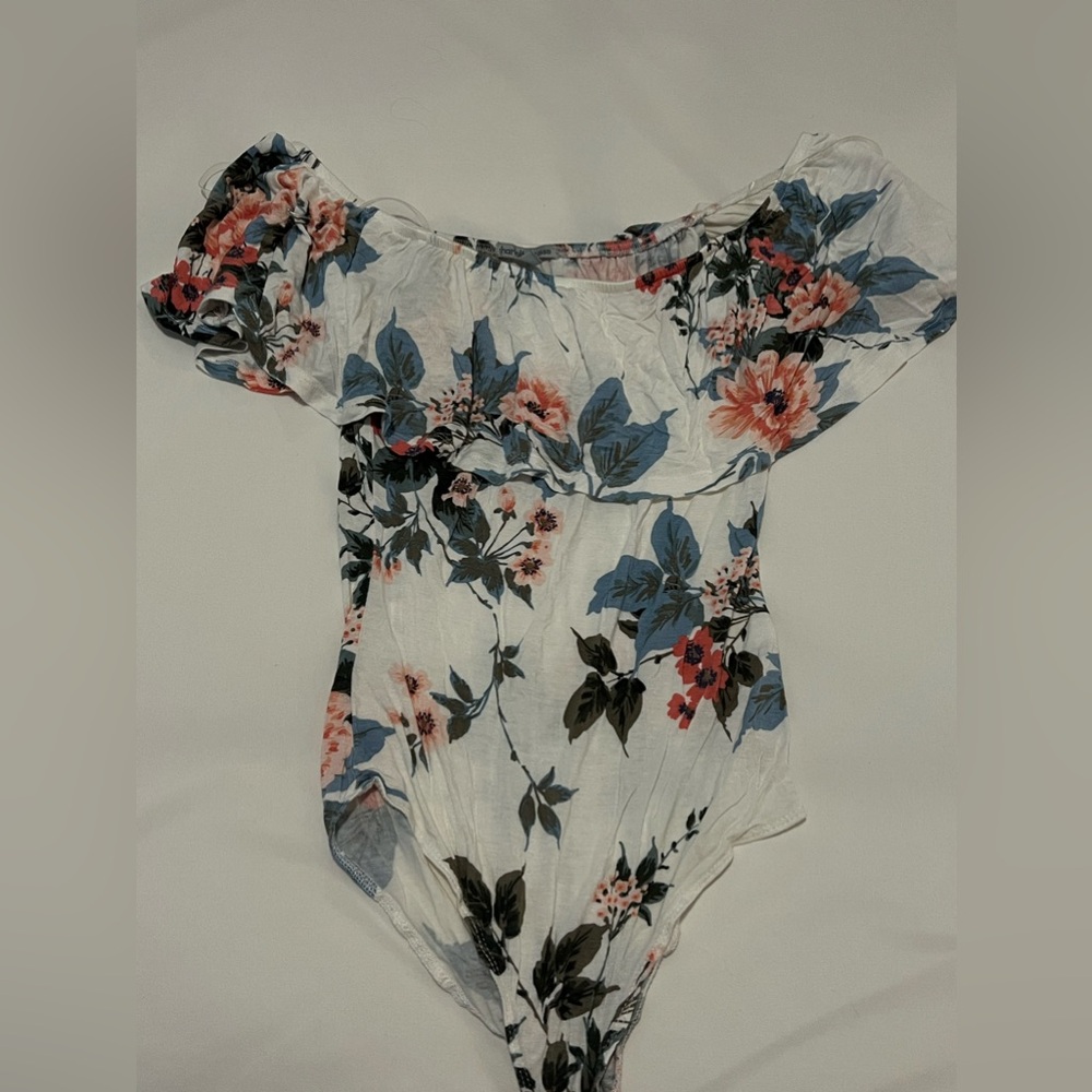 Women’s bodysuit size S - floral off the shoulder